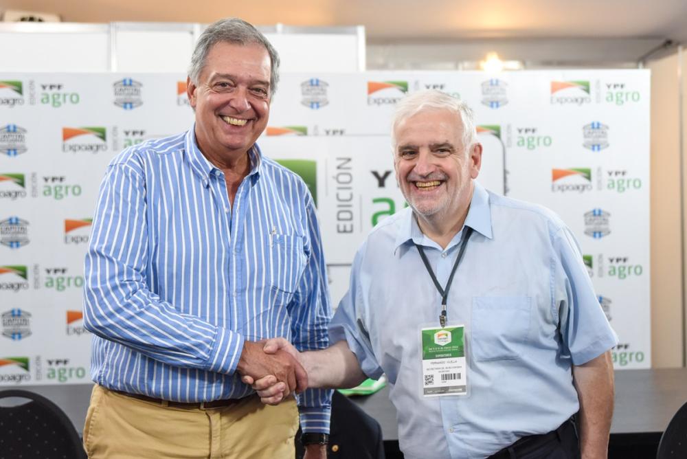 El ministro de Ganadería, Agricultura y Pesca de Uruguay, Fernando Mattos, junto al Secretario de Bioeconomía de Argentina, Fernando Vilella, quien asumió como nuevo presidente pro témpore del CAS.
